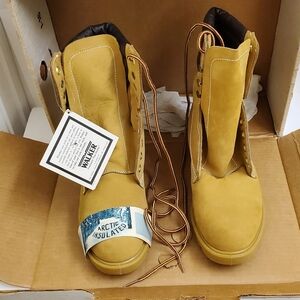 New with tags and box rare vintage walker oil resistant men's boots size 8.5